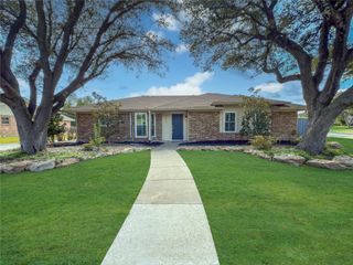 1912 E Branch Hollow Drive, Carrollton, TX 75007