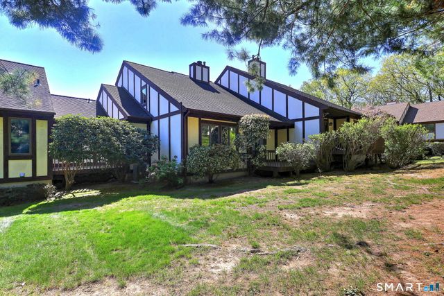 690 Forest Road 472, West Haven, CT 06516