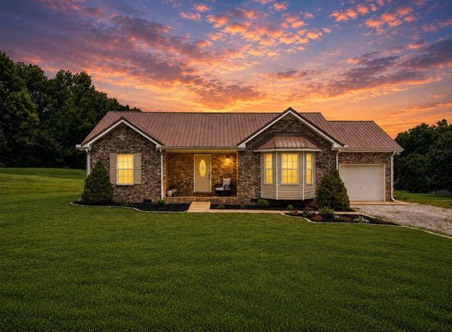 1013 S Tidwell Rd, Bon Aqua, TN 37025