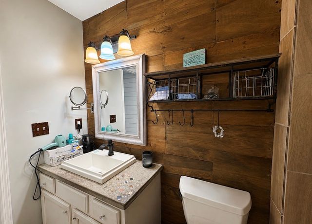 1013 S Tidwell Rd, Bon Aqua, TN 37025