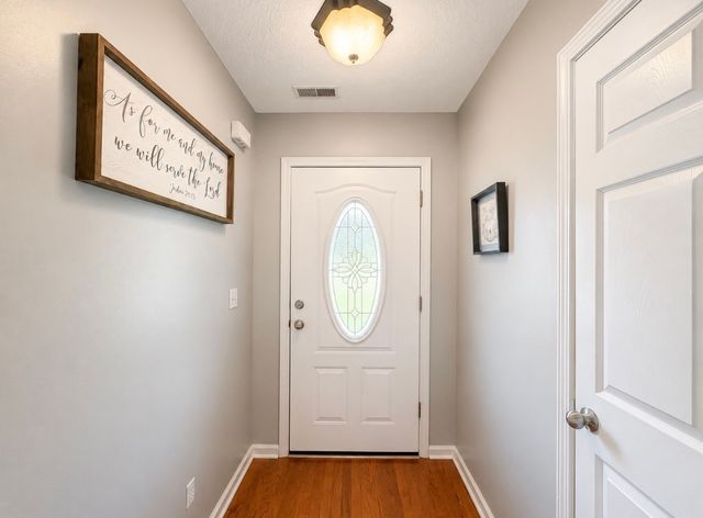 1013 S Tidwell Rd, Bon Aqua, TN 37025