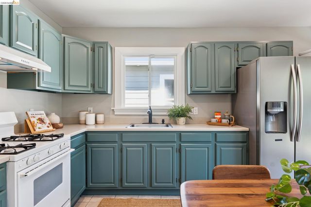 620 Elm St, El Cerrito, CA 94530