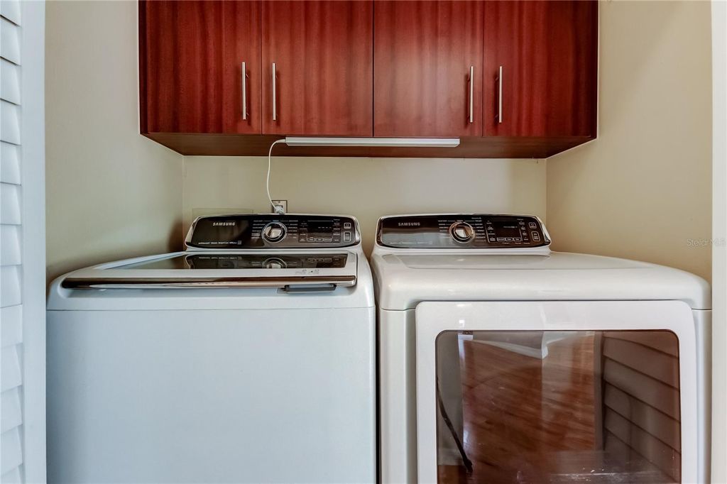 Image 24 of property listing at 11303 SHIPWATCH LANE 1865, Largo, FL 33774