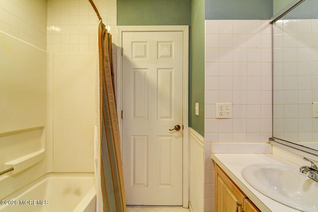 204 Muskflower Court, Toms River, NJ 08753