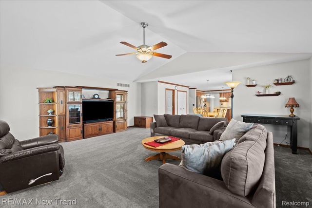 10288 Brunswick Drive, Green Oak Township, MI 48178