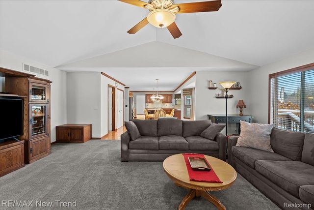 10288 Brunswick Drive, Green Oak Township, MI 48178