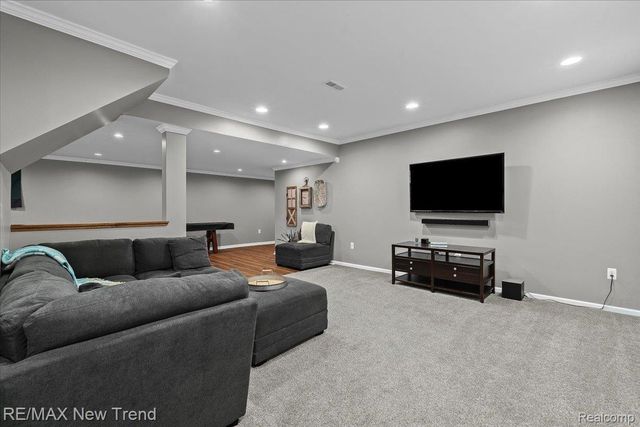 10288 Brunswick Drive, Green Oak Township, MI 48178