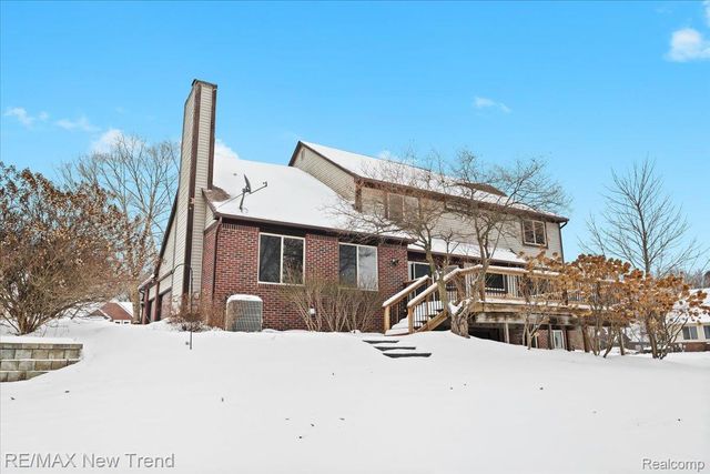 10288 Brunswick Drive, Green Oak Township, MI 48178