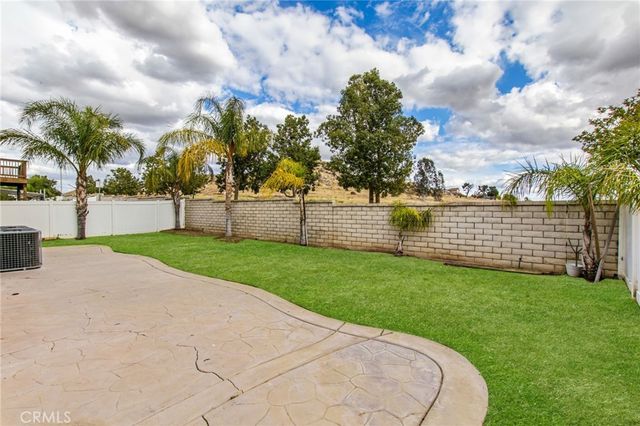 1509 Strawberry Drive, Perris, CA 92571