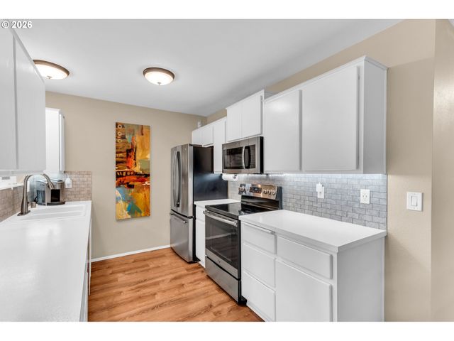 1040 COLUMBIA RIDGE Dr 22, Vancouver, WA 98664