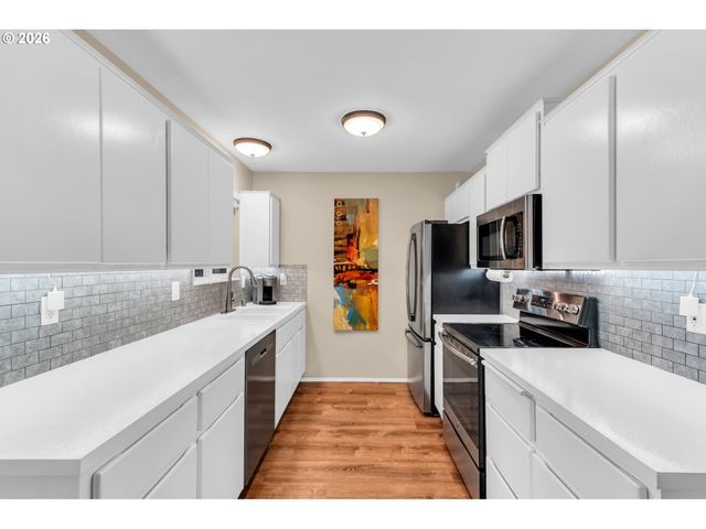 1040 COLUMBIA RIDGE Dr 22, Vancouver, WA 98664