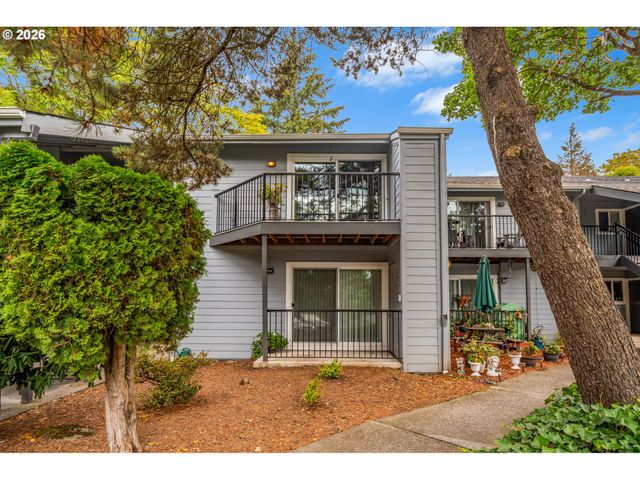 1040 COLUMBIA RIDGE Dr 22, Vancouver, WA 98664