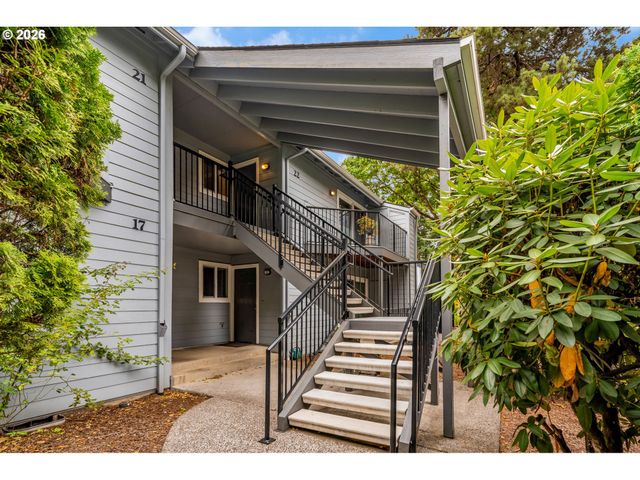 1040 COLUMBIA RIDGE Dr 22, Vancouver, WA 98664