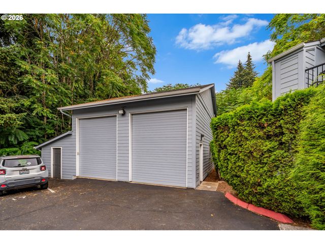 1040 COLUMBIA RIDGE Dr 22, Vancouver, WA 98664