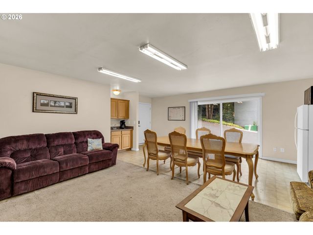 1040 COLUMBIA RIDGE Dr 22, Vancouver, WA 98664