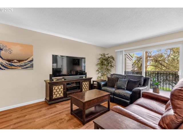 1040 COLUMBIA RIDGE Dr 22, Vancouver, WA 98664