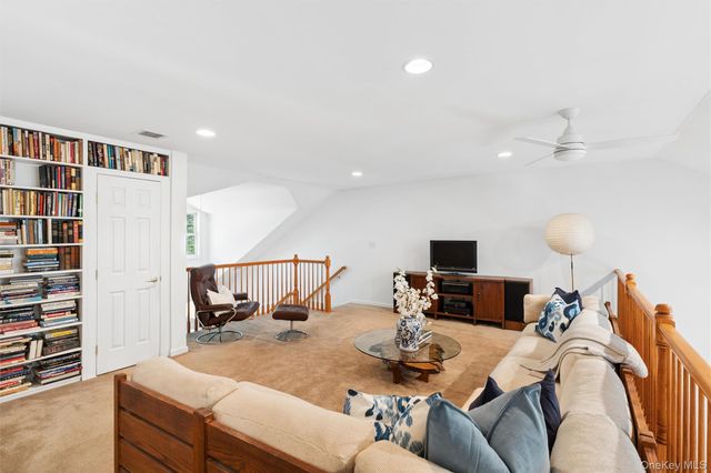 147 Pond View Drive, Port Washington, NY 11050