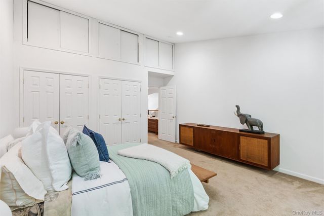 147 Pond View Drive, Port Washington, NY 11050