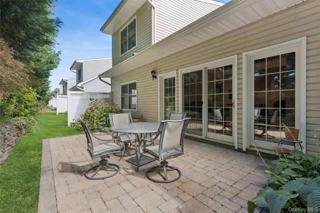 147 Pond View Drive, Port Washington, NY 11050
