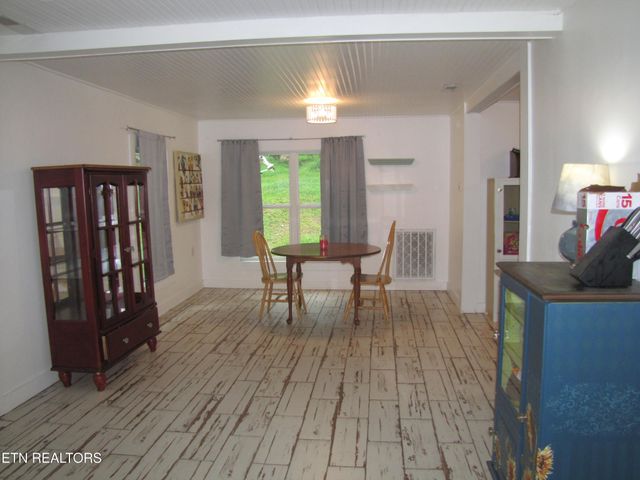 165 Tucker Lane, Lenoir City, TN 37771