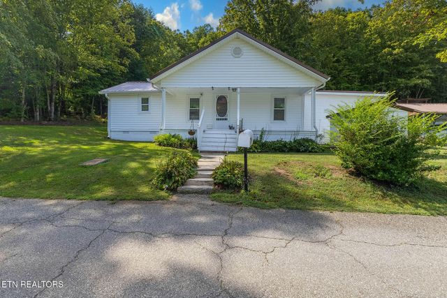 165 Tucker Lane, Lenoir City, TN 37771