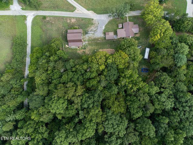 165 Tucker Lane, Lenoir City, TN 37771