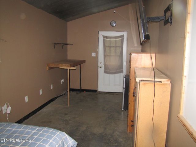 165 Tucker Lane, Lenoir City, TN 37771