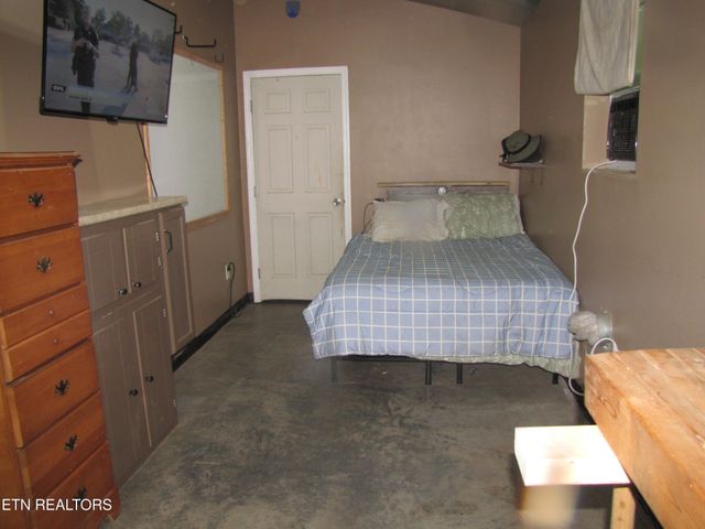 165 Tucker Lane, Lenoir City, TN 37771