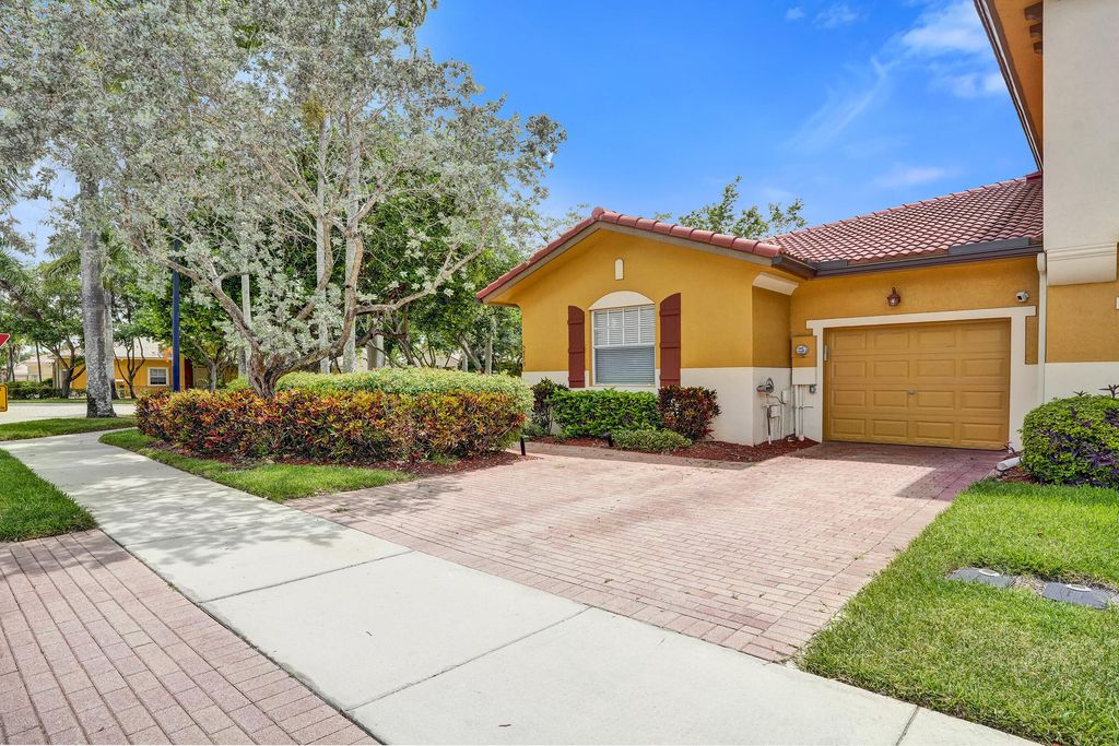 5779 NW 120th Avenue, Coral Springs, FL 33076