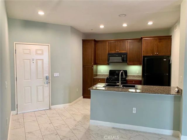2106 Scholarship, Irvine, CA 92612