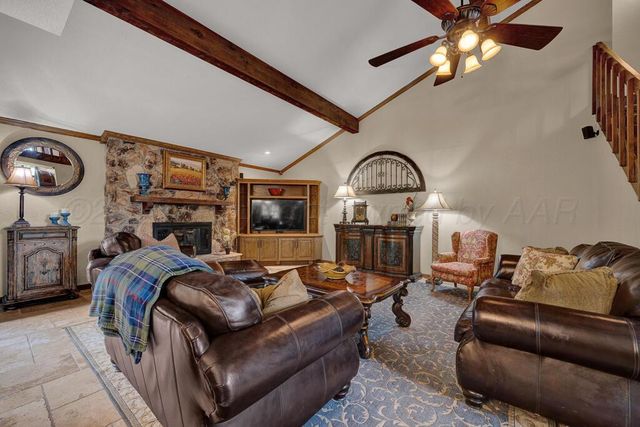 14 WINDWOOD Place, Canyon, TX 79015