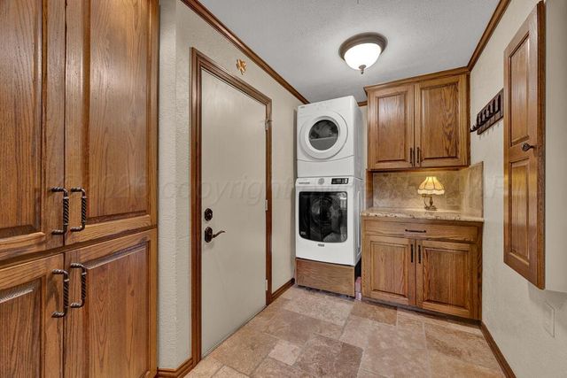 14 WINDWOOD Place, Canyon, TX 79015