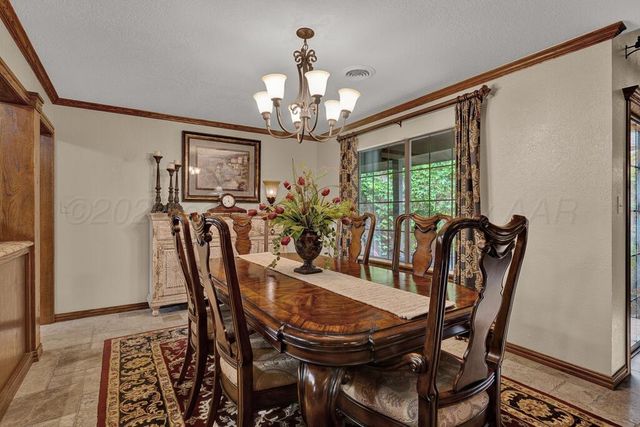 14 WINDWOOD Place, Canyon, TX 79015