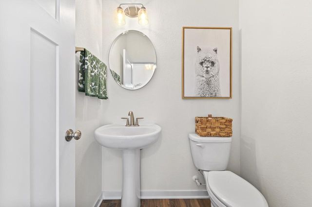 W73N1165 Augusta LANE, Cedarburg, WI 53012