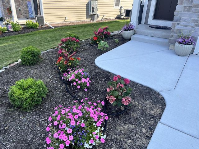 W73N1165 Augusta LANE, Cedarburg, WI 53012