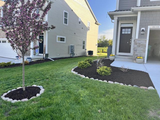 W73N1165 Augusta LANE, Cedarburg, WI 53012