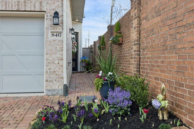 8417 Water Oak Pass Drive, Houston, TX 77055