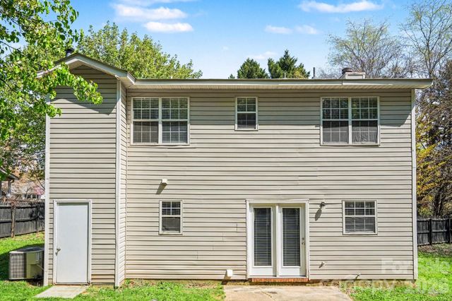 3601 Cedarbark Drive, Matthews, NC 28105