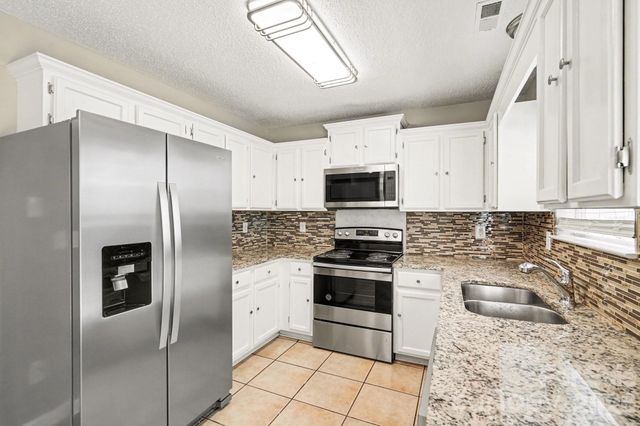 3601 Cedarbark Drive, Matthews, NC 28105