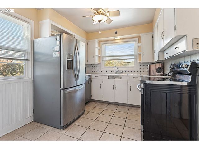 10 N BUFFALO St, Portland, OR 97217