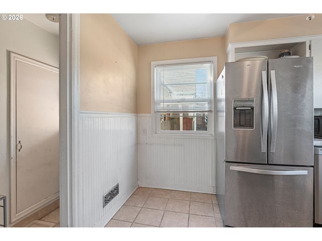 10 N BUFFALO St, Portland, OR 97217