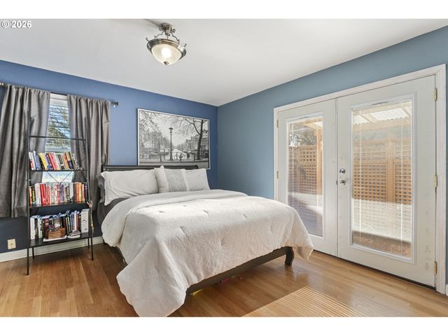 10 N BUFFALO St, Portland, OR 97217