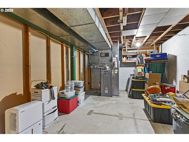 10 N BUFFALO St, Portland, OR 97217