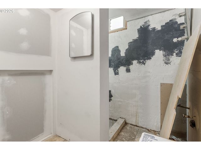 10 N BUFFALO St, Portland, OR 97217