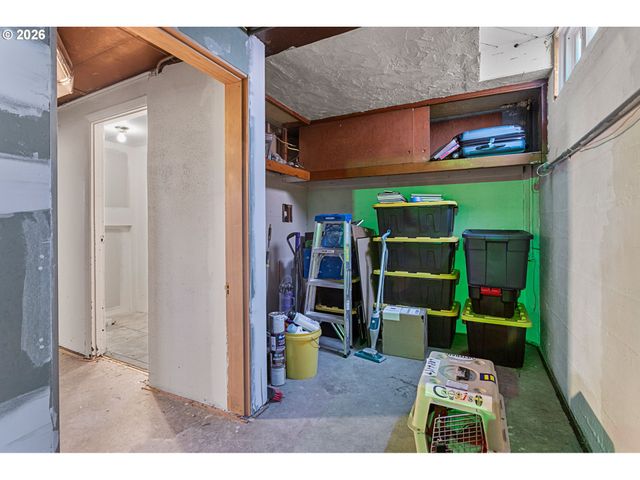 10 N BUFFALO St, Portland, OR 97217