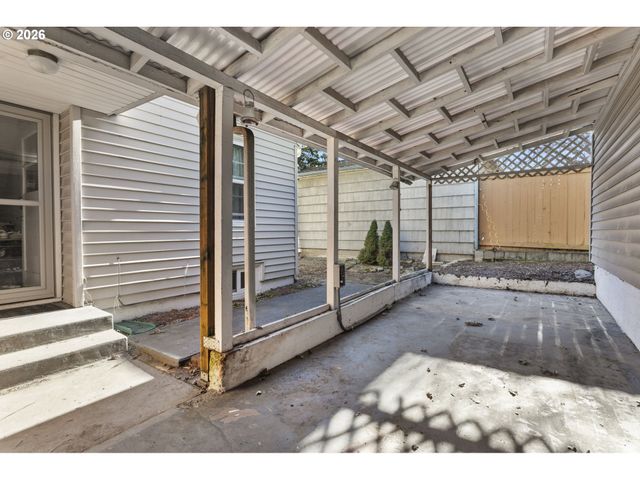 10 N BUFFALO St, Portland, OR 97217