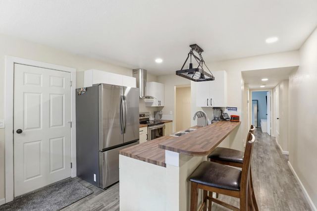 3407 Granby Dr, Sacramento, CA 95827