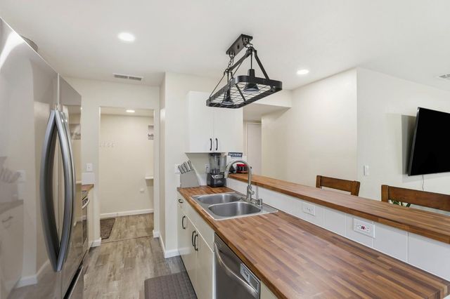 3407 Granby Dr, Sacramento, CA 95827