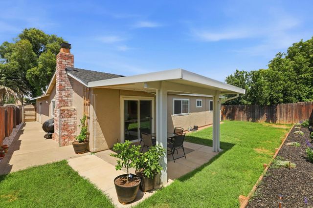 3407 Granby Dr, Sacramento, CA 95827