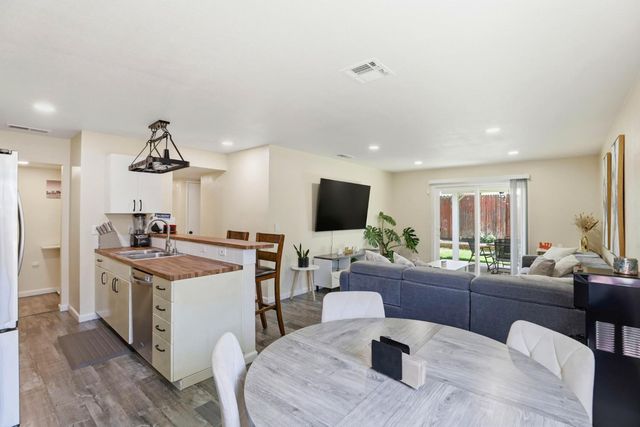 3407 Granby Dr, Sacramento, CA 95827